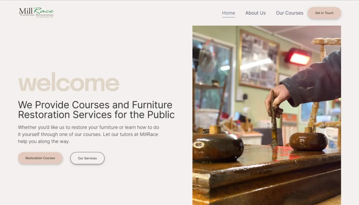 Landscaper in a garden for SEO for landscapers page